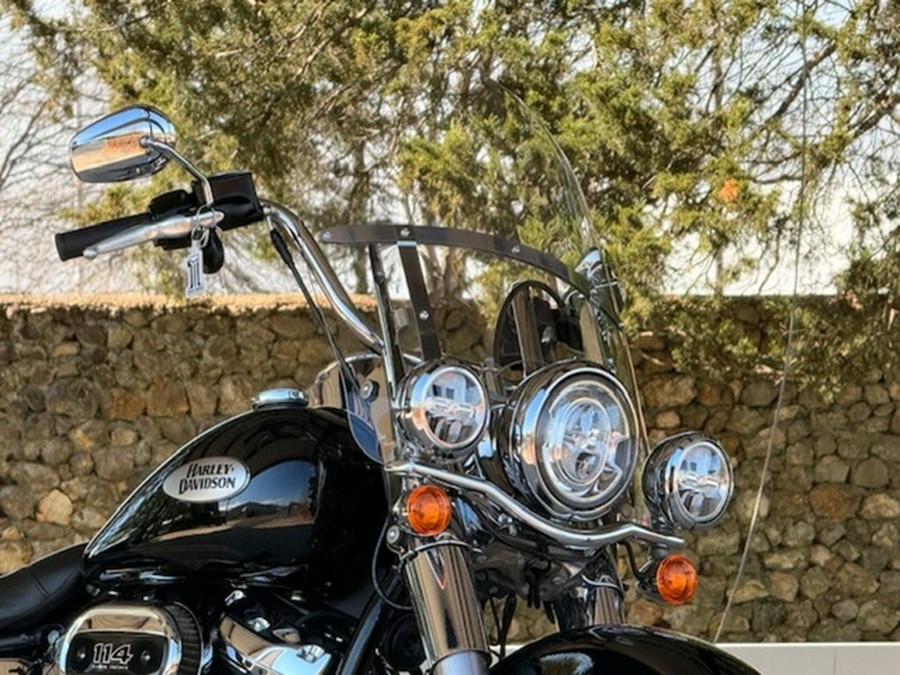 2023 Harley-Davidson FLHCS - Heritage Classic