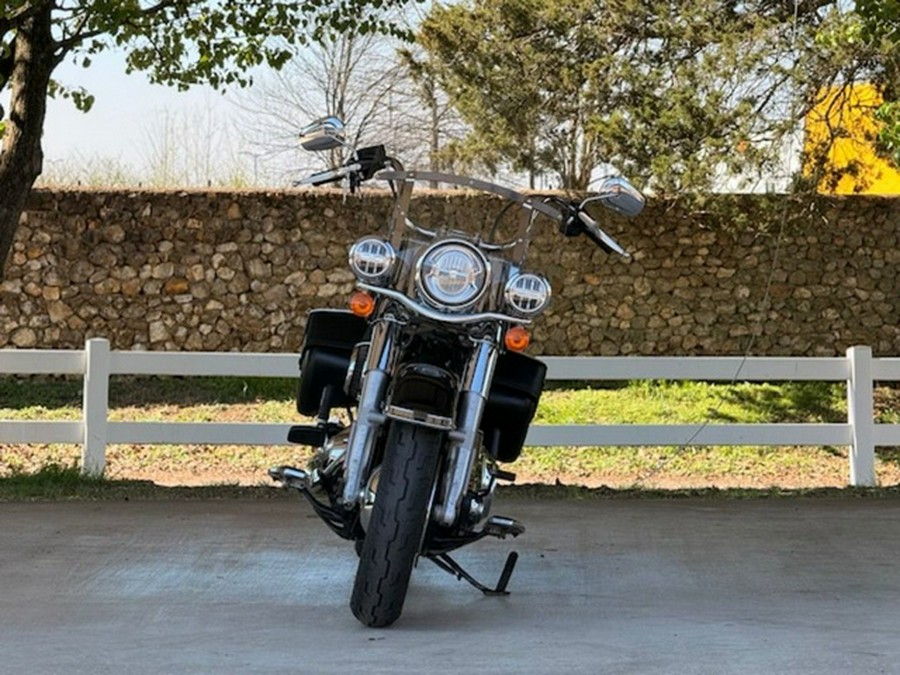 2023 Harley-Davidson FLHCS - Heritage Classic