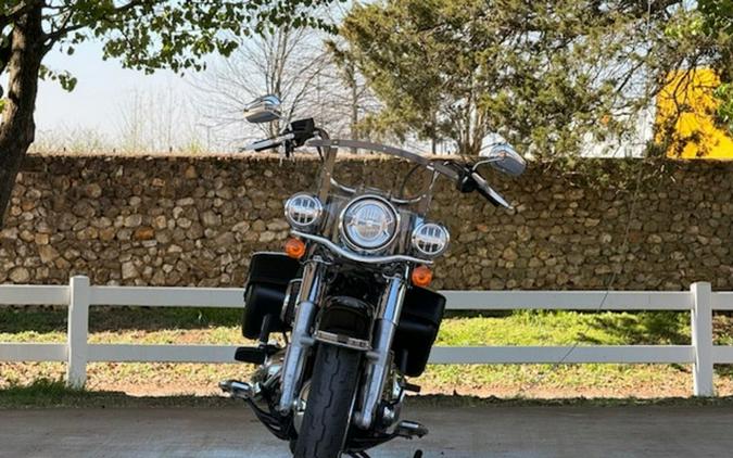 2023 Harley-Davidson FLHCS - Heritage Classic
