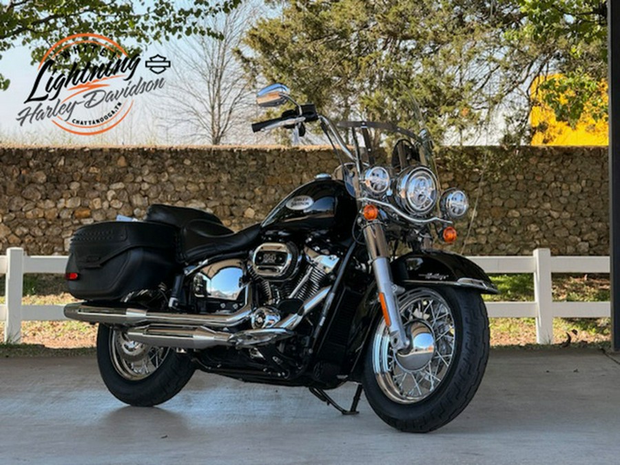 2023 Harley-Davidson FLHCS - Heritage Classic