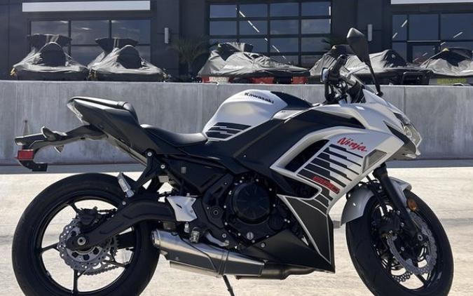 2026 Kawasaki Ninja® 650 ABS