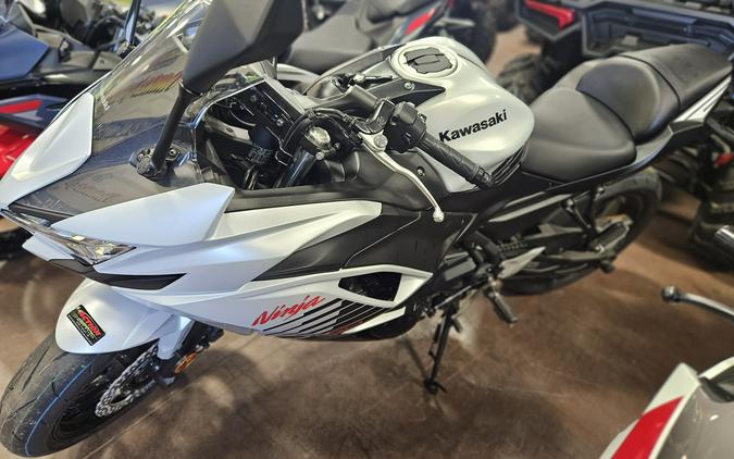 2026 Kawasaki Ninja® 650 ABS