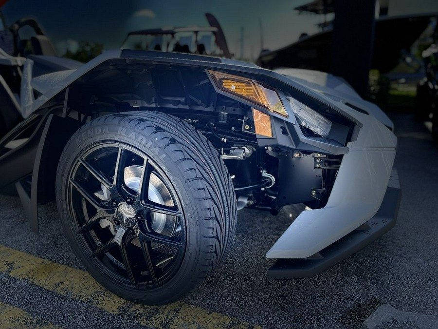 2022 Polaris Slingshot® Slingshot® SL Moonlight Metallic White