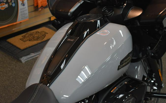 FLTRX 2024 Road Glide®