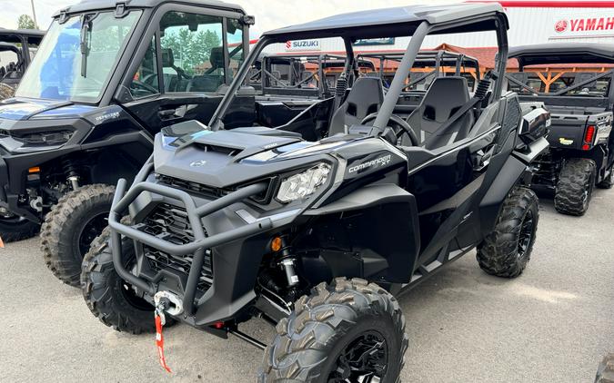 2026 Can-Am Commander XT 700