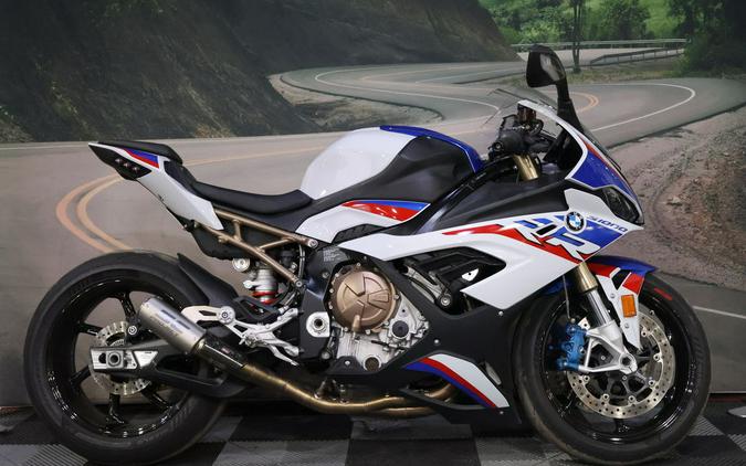 2022 BMW S 1000 RR Light White / Racing Blue / Racing Red