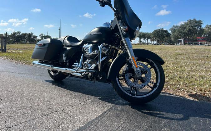 2017 Harley-Davidson FLHXS - Street Glide Special