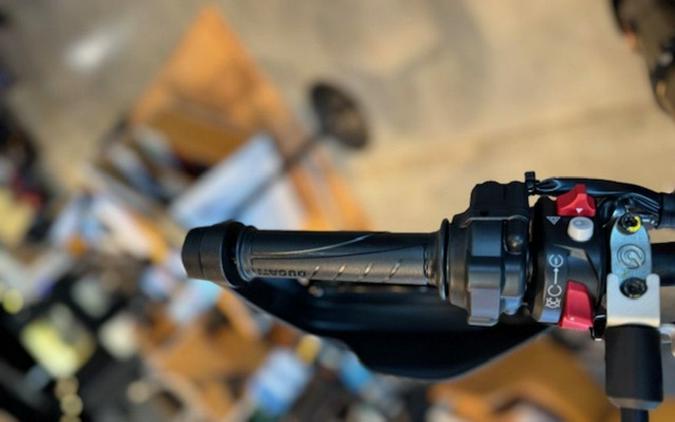 2026 Ducati Hypermotard 698 Mono RVE