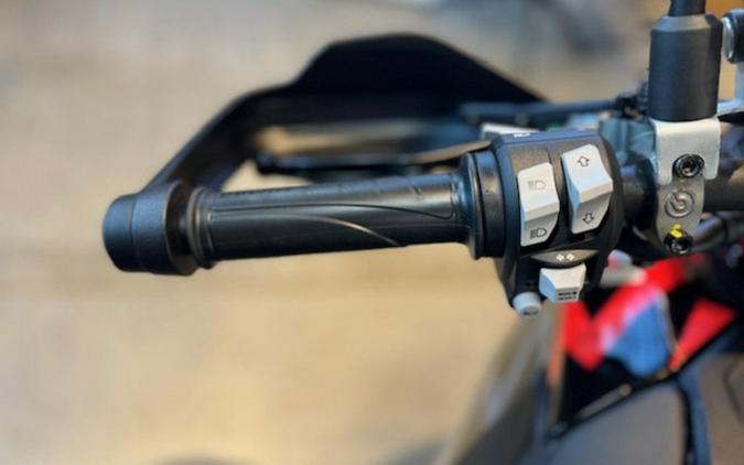 2026 Ducati Hypermotard 698 Mono RVE