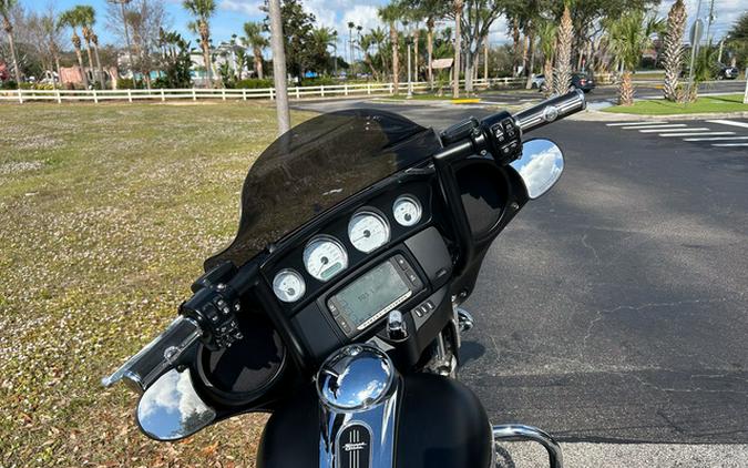 2017 Harley-Davidson FLHXS - Street Glide Special