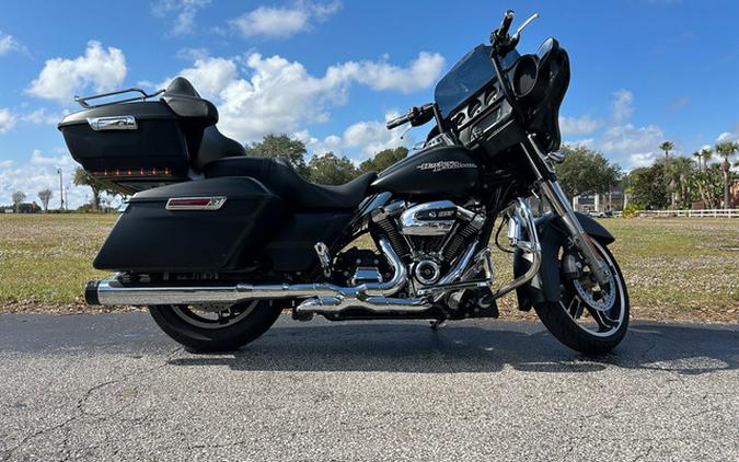 2017 Harley-Davidson FLHXS - Street Glide Special