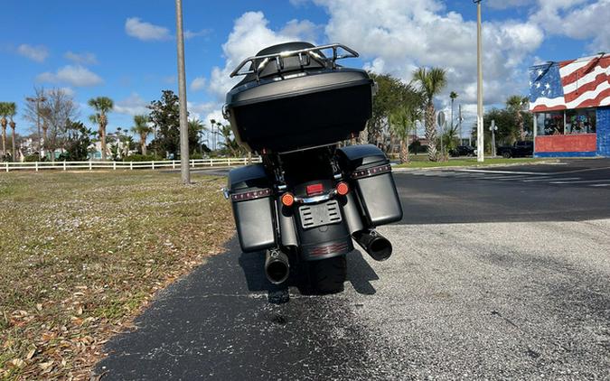 2017 Harley-Davidson FLHXS - Street Glide Special