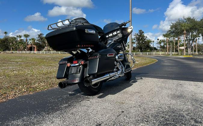 2017 Harley-Davidson FLHXS - Street Glide Special