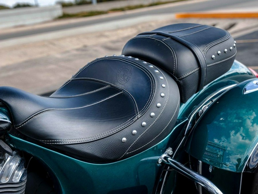 2019 Indian Springfield Metallic Jade Thunder Black