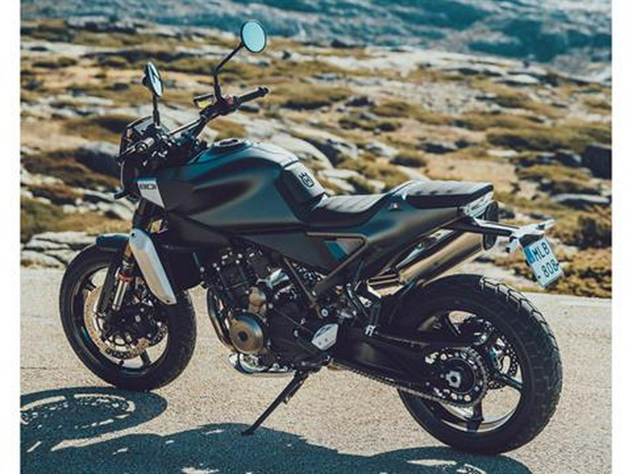 2025 Husqvarna Svartpilen 801