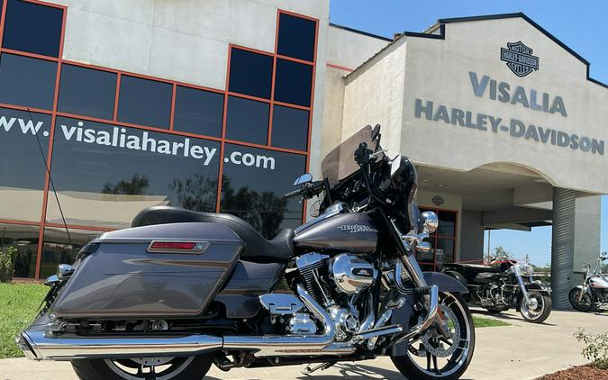 FLHXS 2014 Street Glide® Special