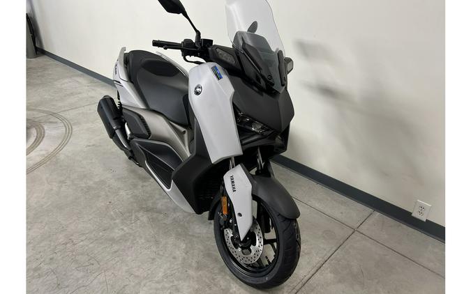 2024 Yamaha XMAX