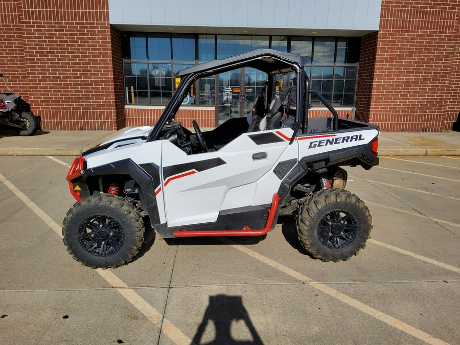 2021 Polaris GENERAL® 1000 Deluxe