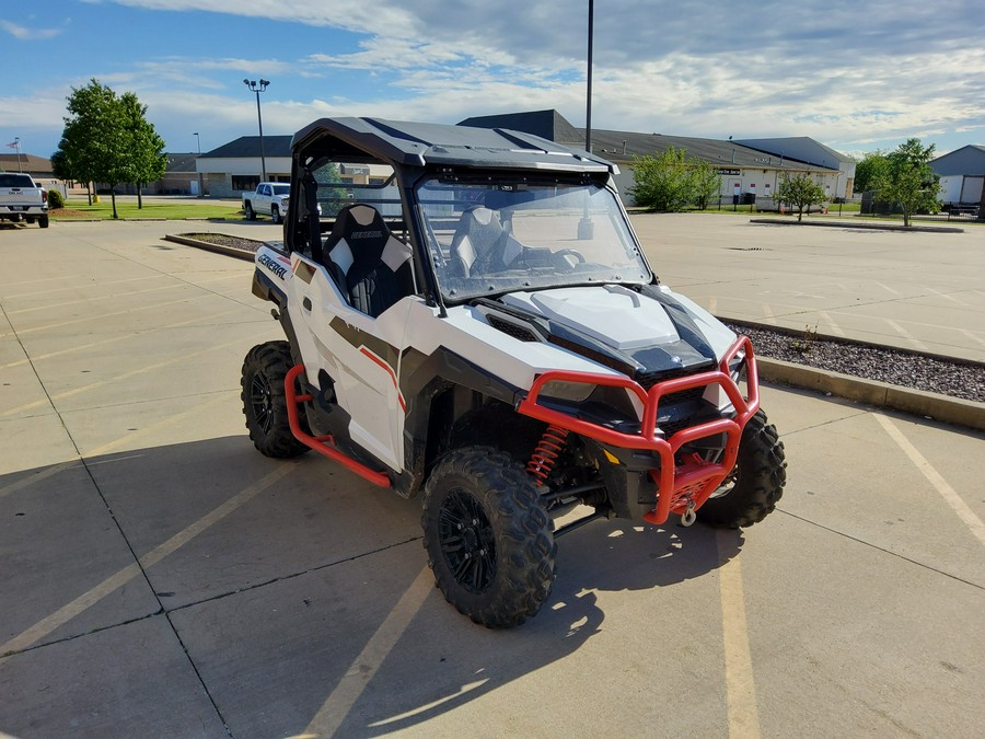 2021 Polaris GENERAL® 1000 Deluxe