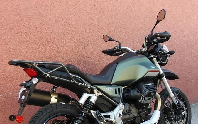 2022 Moto Guzzi V85 TT E5