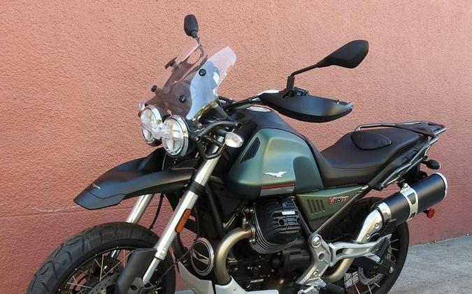 2022 Moto Guzzi V85 TT E5