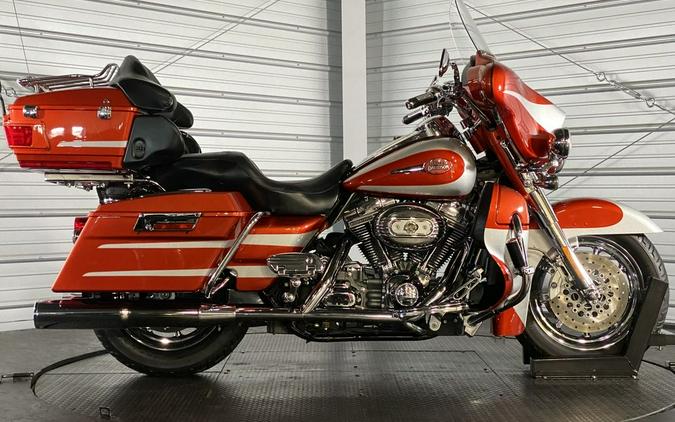 Harley Davidson CVO Electra Glide Ultra Classic motorcycles for