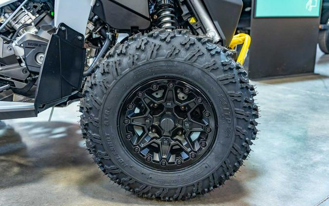 2024 Can-Am® Renegade X xc 1000R