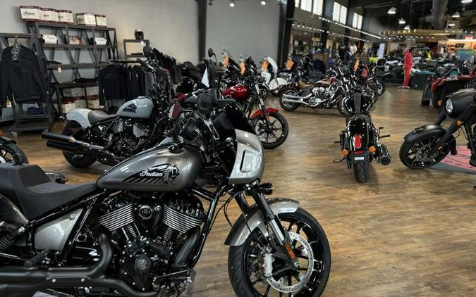 2025 Indian Motorcycle® Sport Chief RT Heavy Metal