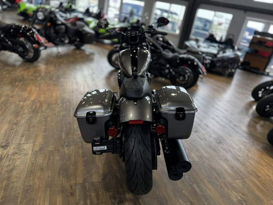 2025 Indian Motorcycle® Sport Chief RT Heavy Metal