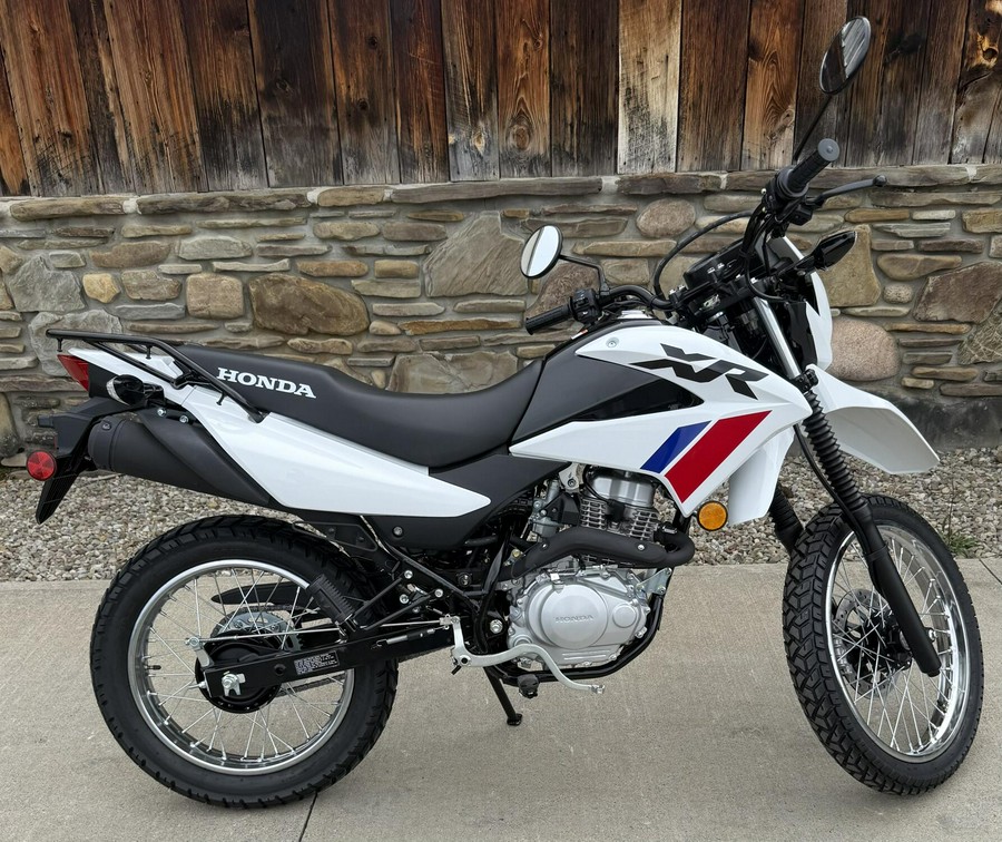 2026 Honda XR150L White