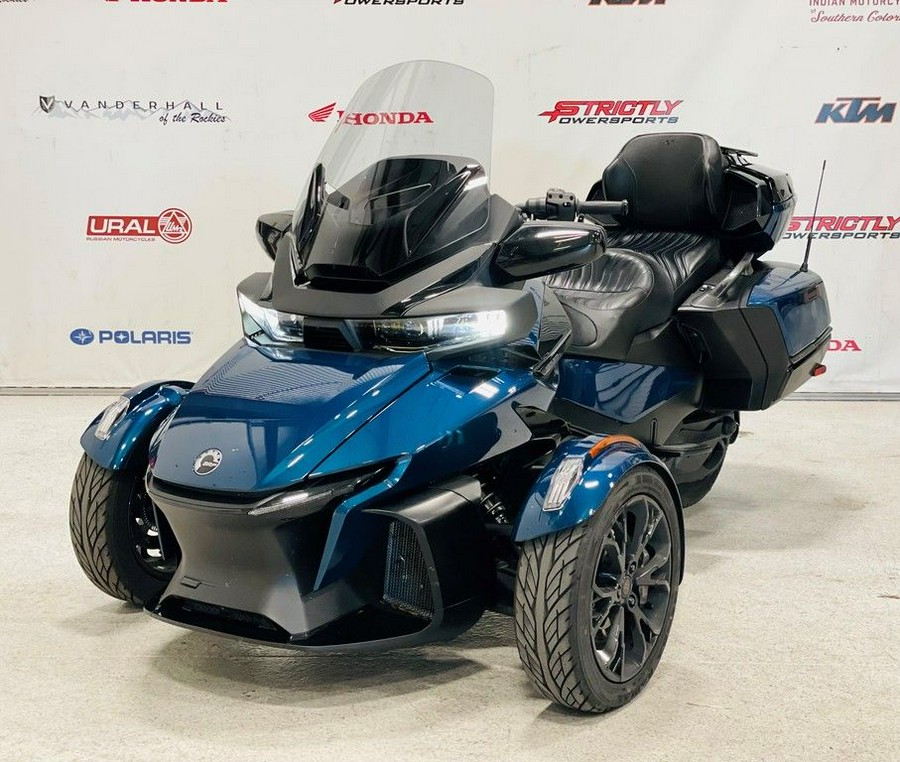 2023 Can-Am® Spyder RT Limited Dark Wheels