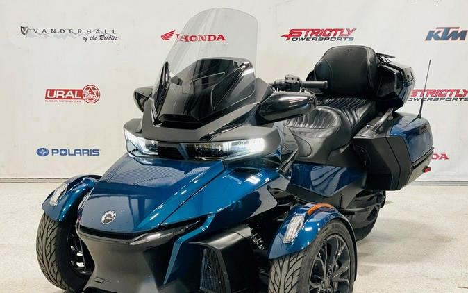 2023 Can-Am® Spyder RT Limited Dark Wheels