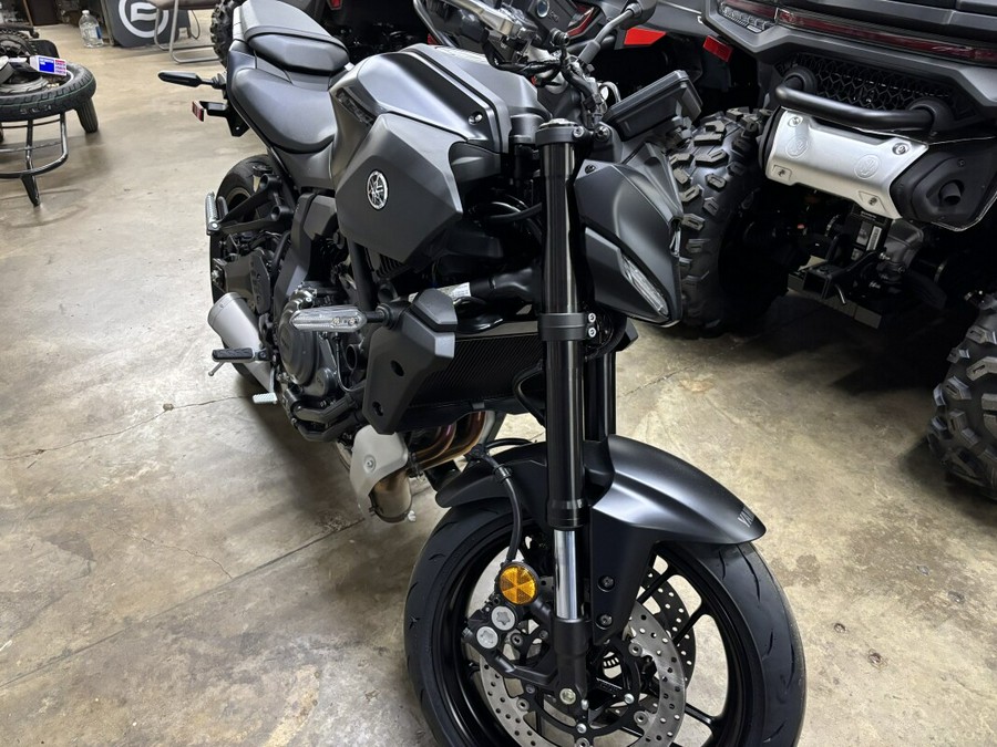 2025 Yamaha MT-07 FREE 5 YR WARRANTY