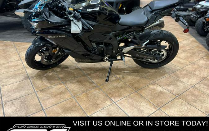 2024 Kawasaki Ninja® ZX™-4RR ABS