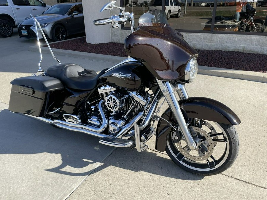 2011 Harley-Davidson® FLHX - Street Glide®