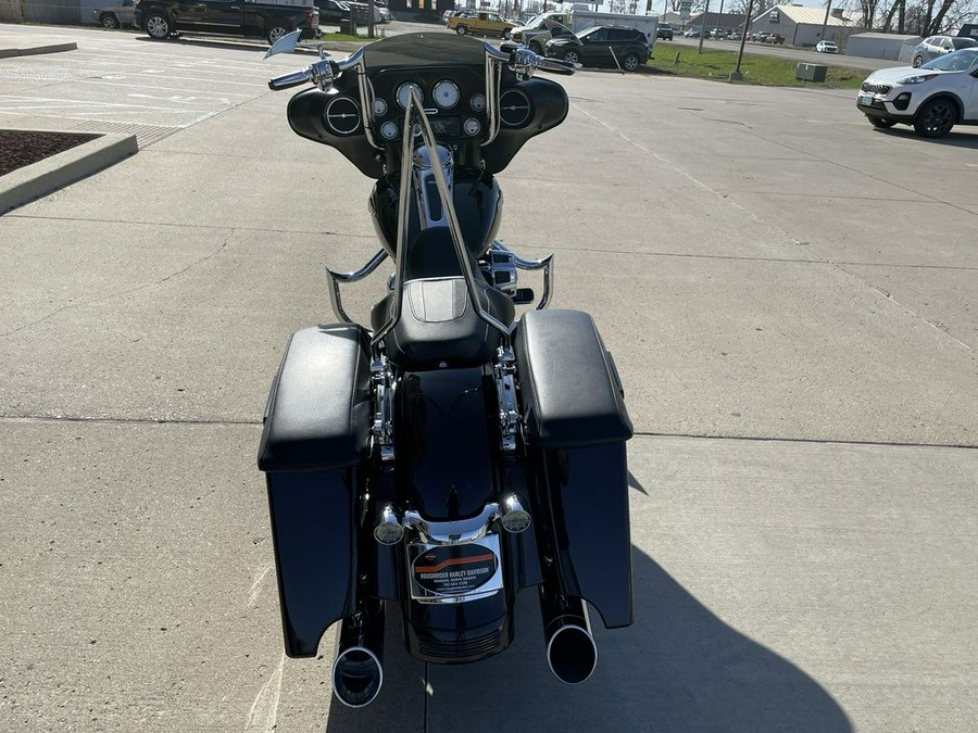 2011 Harley-Davidson® FLHX - Street Glide®