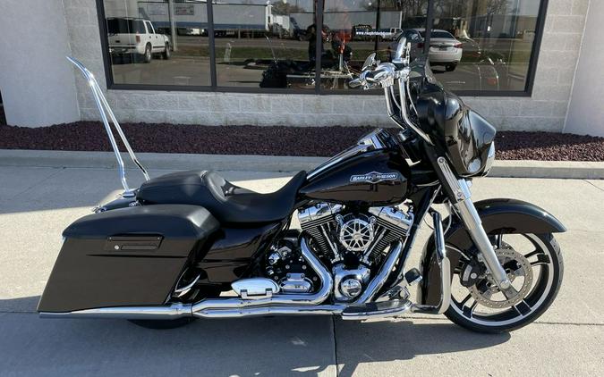 2011 Harley-Davidson® FLHX - Street Glide®