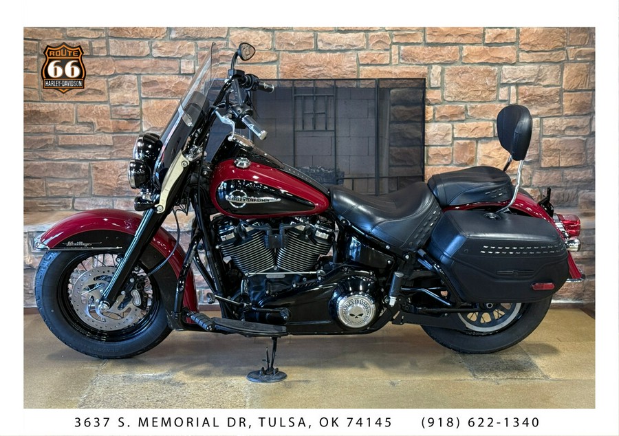 2020 Harley-Davidson® Heritage Classic 114 Billiard Red/Vivid Black