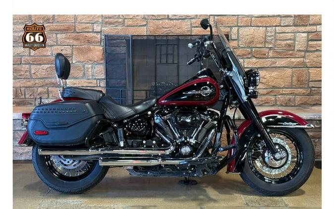 2020 Harley-Davidson® Heritage Classic 114 Billiard Red/Vivid Black