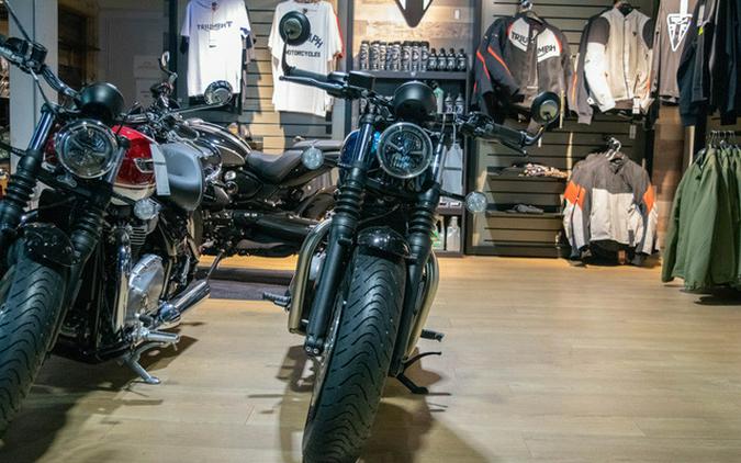 2026 Triumph Bonneville Bobber Interstellar Blue