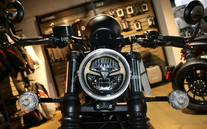 2026 Triumph Bonneville Bobber Interstellar Blue