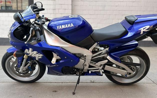 1998 Yamaha YZFR1