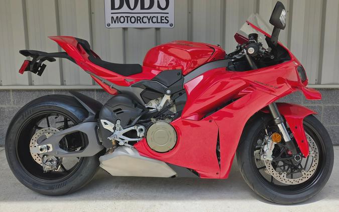 2026 DUCATI Panigale V4