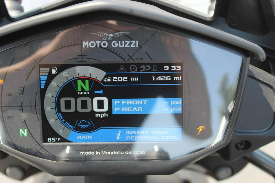 2023 Moto Guzzi V85 TT Travel