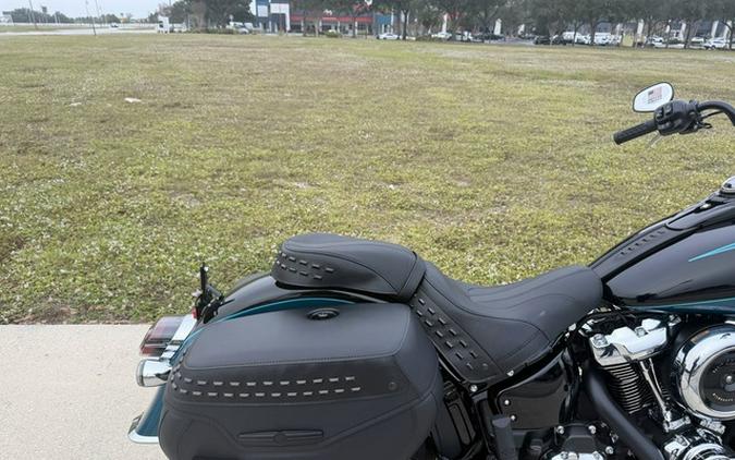 2026 Harley-Davidson Softail FLHC - Heritage Classic