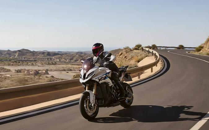 2026 BMW S 1000 XR