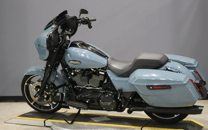 2024 Harley-Davidson Street Glide Sharkskin Blue - Black Finish