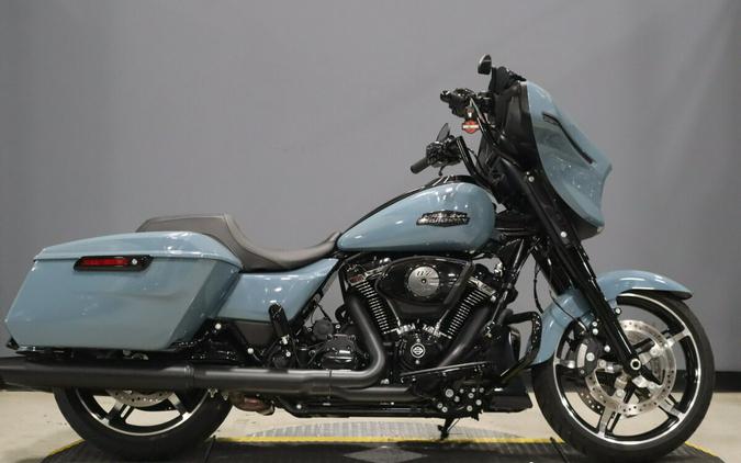 2024 Harley-Davidson Street Glide Sharkskin Blue - Black Finish