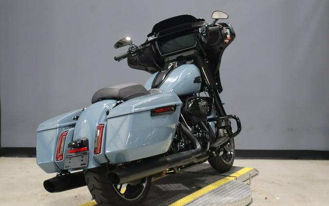 2024 Harley-Davidson Street Glide Sharkskin Blue - Black Finish