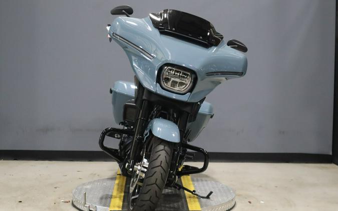 2024 Harley-Davidson Street Glide Sharkskin Blue - Black Finish